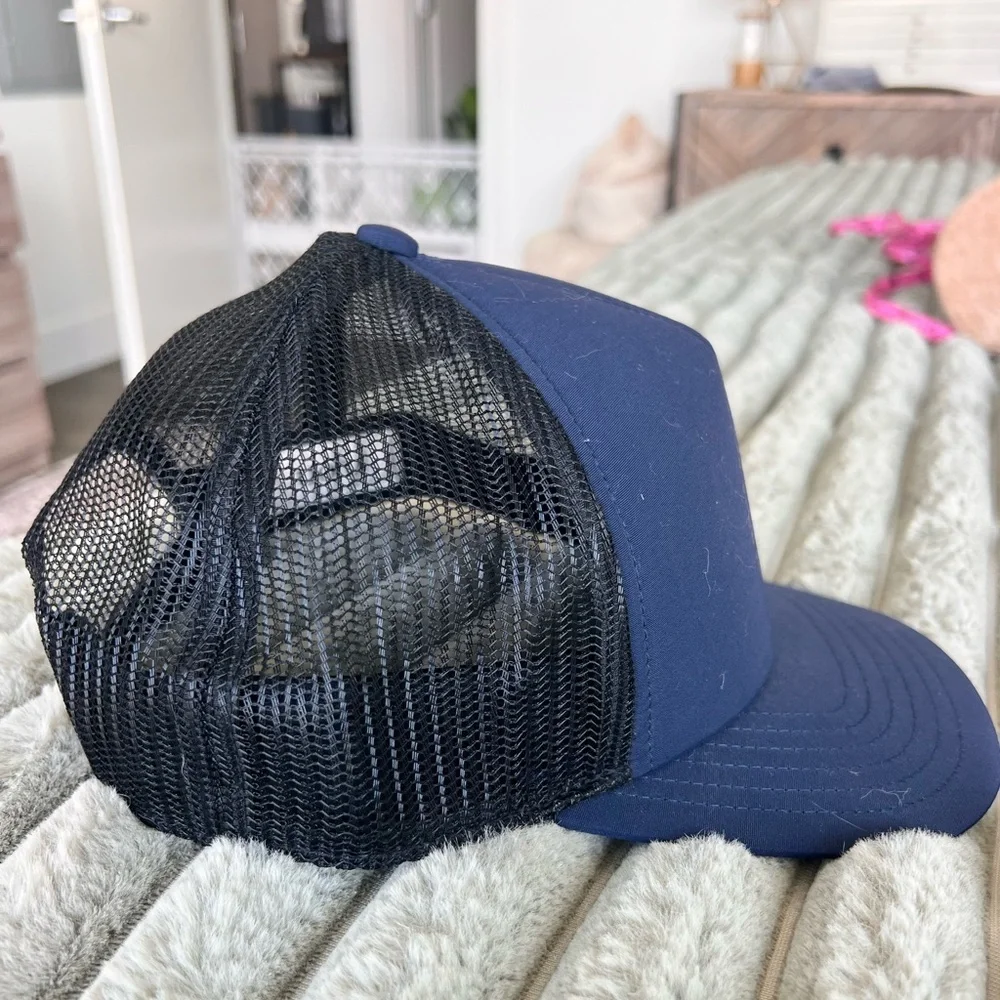 Vuori Men's Navy & Black Trucker Hat
